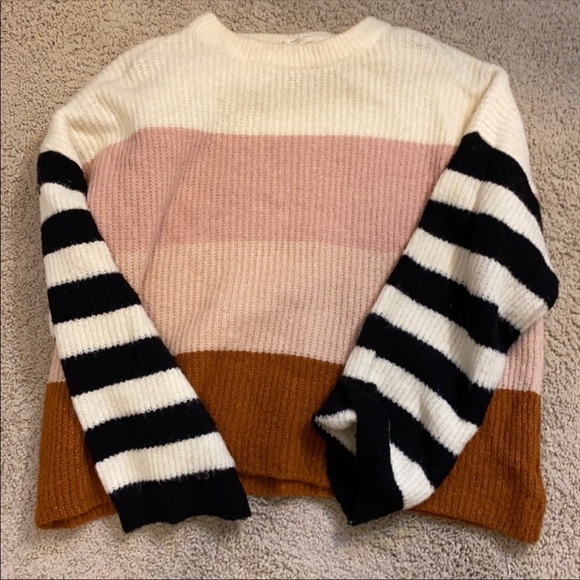 Truly madly deeply Caroline sweater as seen on emma watson ! - Picture 1 of 5